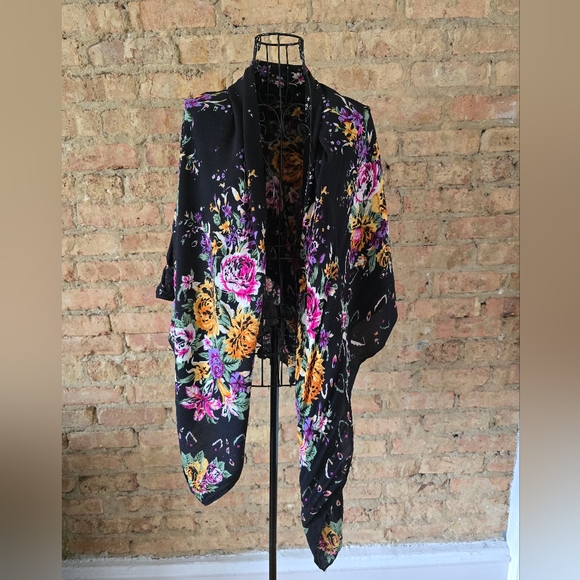 💐 Anthropologie Black Floral Scarf - Picture 10 of 11